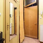 Cherry Blossom Designer Apartment In The Center With Free Parking
